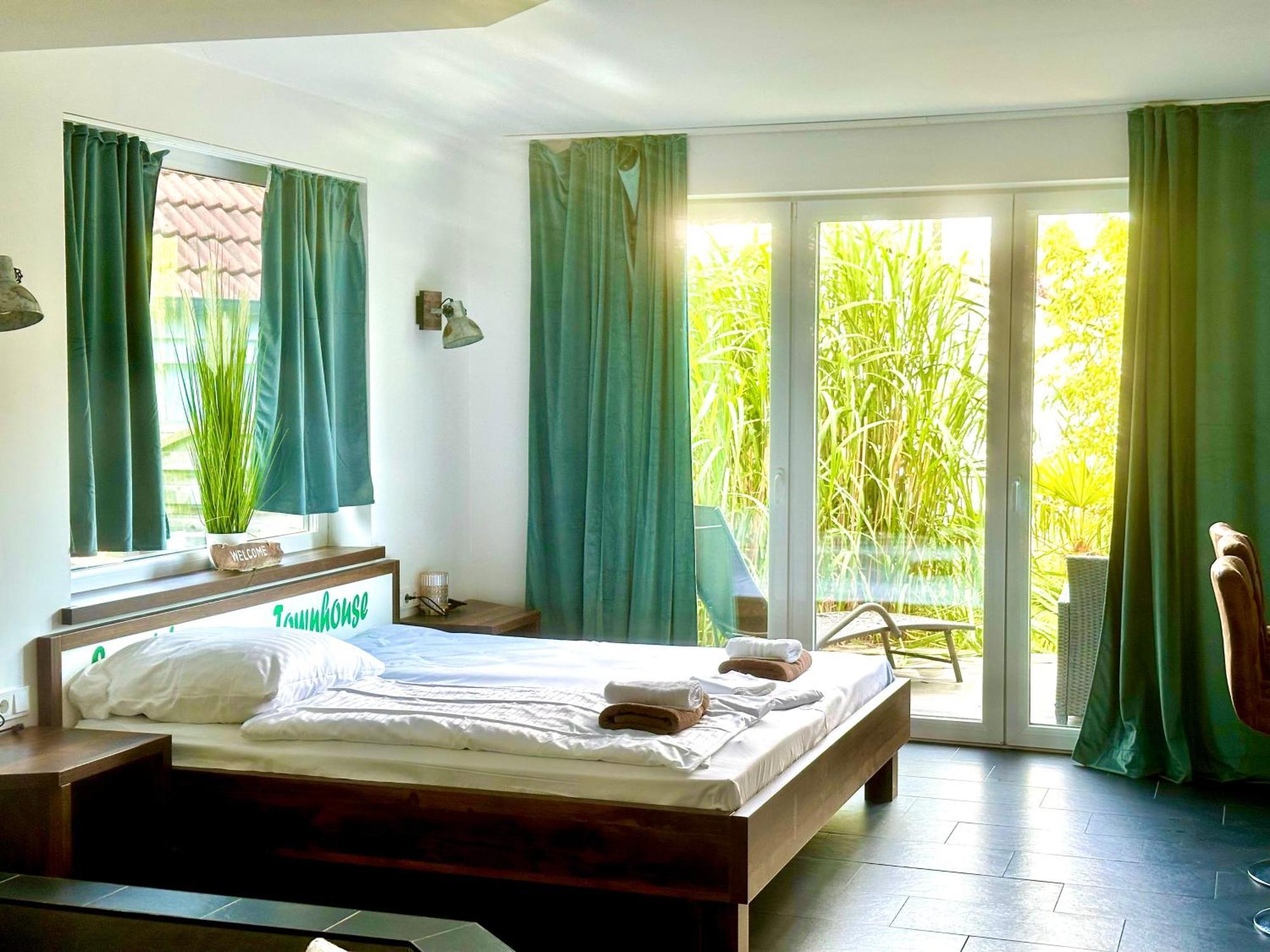Seaside-Townhouse Aparthotel Timmendorfer Strand Exterior foto